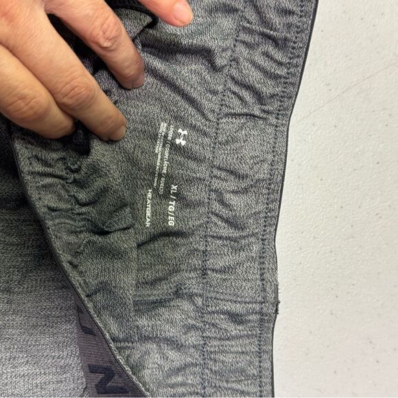 Under Armour Play Up Twist 3.0 Gray Athletic Shorts SZ XL - Picture 5 of 9